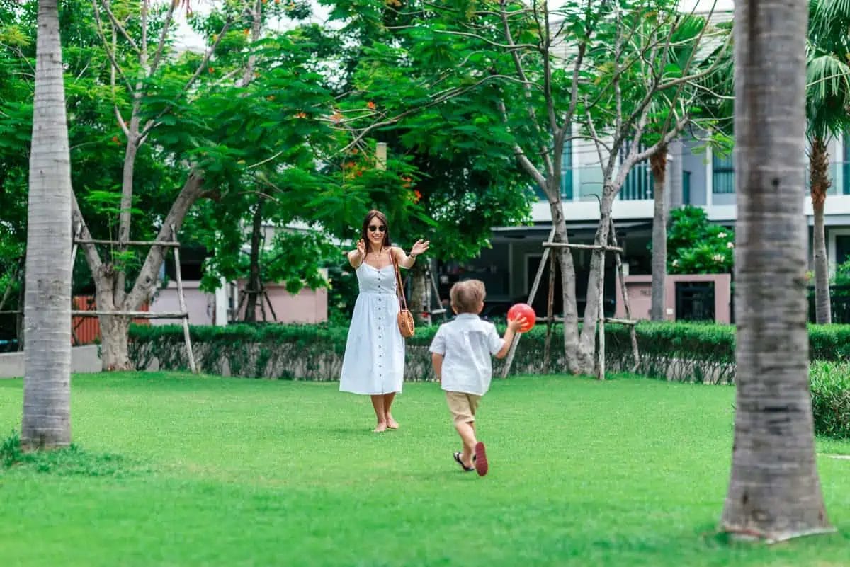 Ultimate Guide to Family Fun: Top Things to Do in Bangkok with Kids 1 Outdoor Fun Mom Keeps Toddler Entertained All Day