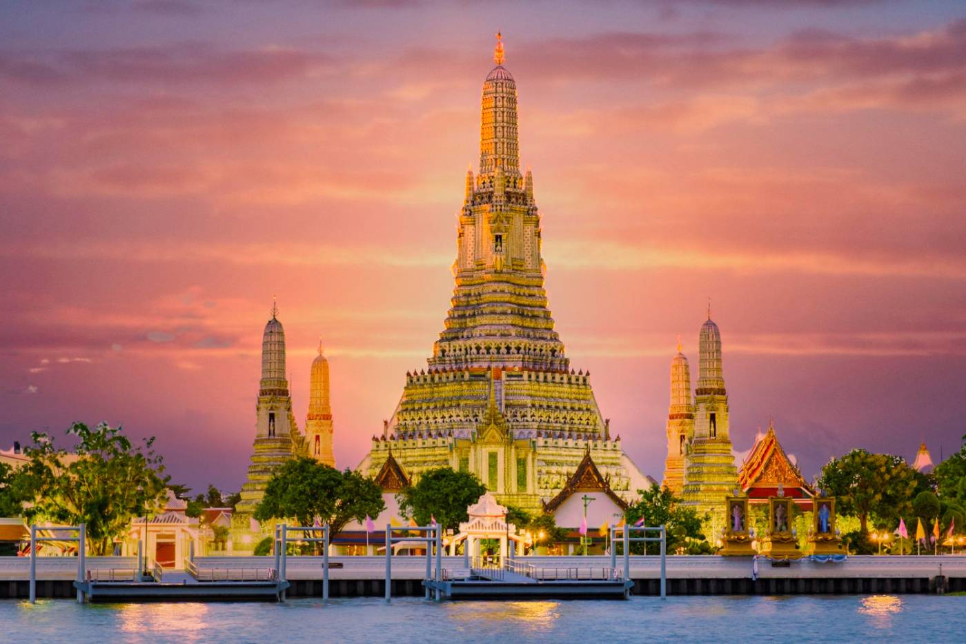 Wat Arun Temple at dawn, a Buddhist temple situated along the Chao Phraya River in Bangkok, Thailand