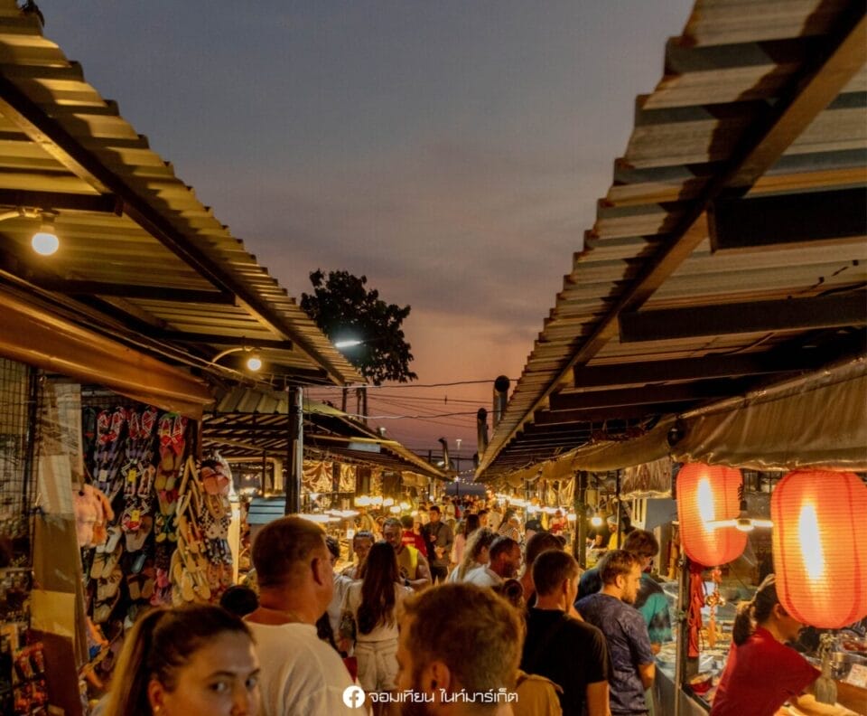 Jomtien Night Market Pattaya: Where the Locals Go for Food and Fun 1 jomtien night market, pattaya
