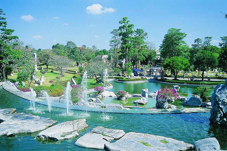the million years stone park & pattaya crocodile farm
